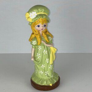 Lovely Lady Figurine Green Yellow Dress Hat Blue Eyes Blond Hair Atlantic 9.5 in